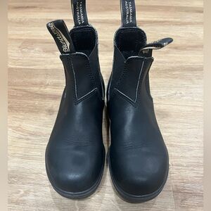 Blundstone Chelsea boots